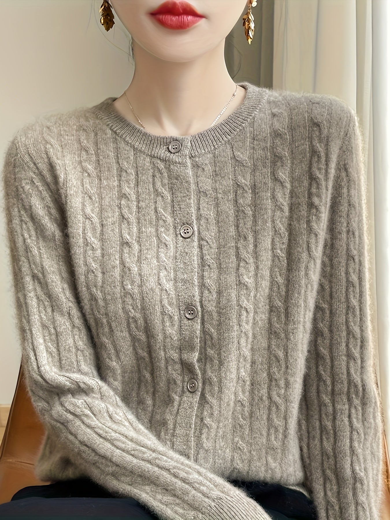 Sjoukje | Elegante Gebreide Trui Met Knoopsluiting